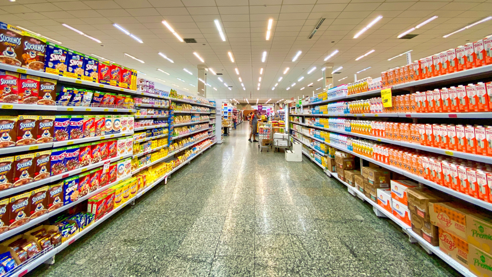 The Pros and Cons of the Endless Aisle